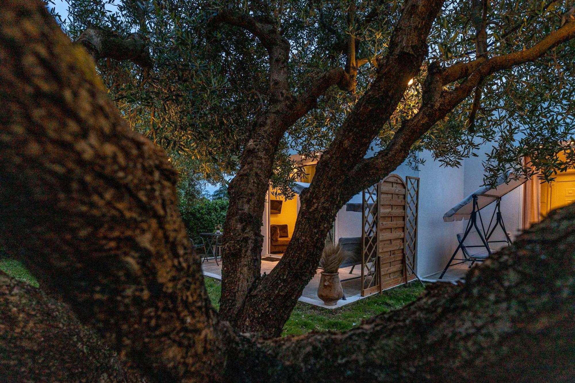 Mellagia Suites Kassandreia Extérieur photo